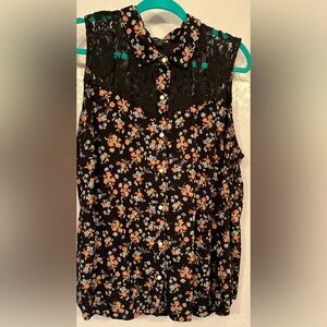 Jessica Simpson Sleeveless Blouse